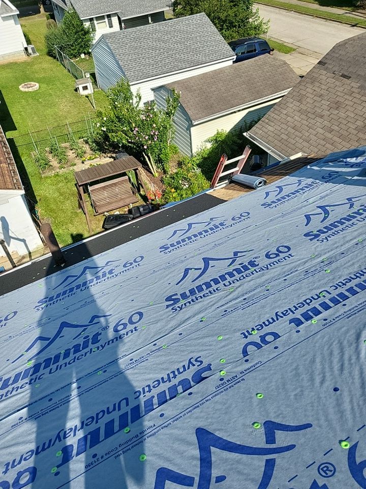 ATLAS PINNACLE COLOR: COASTAL GRANITE by Eagle Eye Roofing