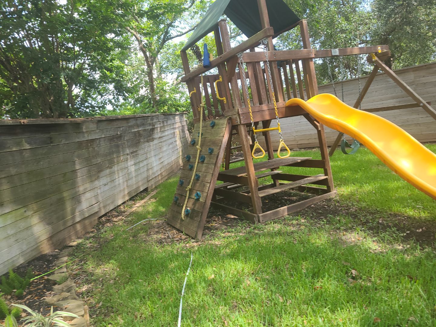 Fence Installation using Premium horizontal WRC by Tim's Fences