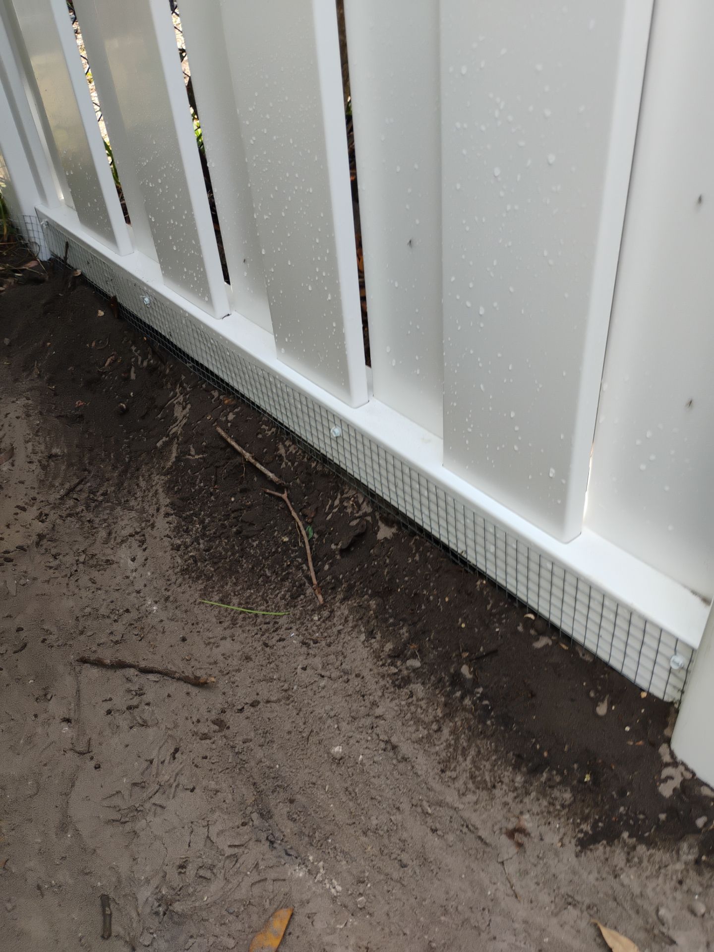 Vinyl Shadowbox Installation in Venice by True Fence LLC