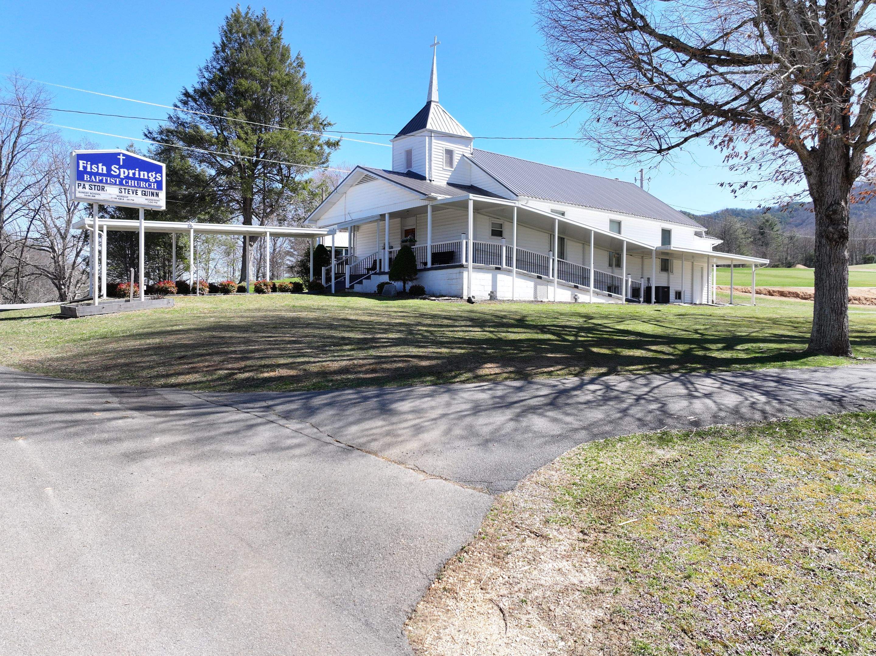 Fish Springs Baptist Church by Omnia Roofing