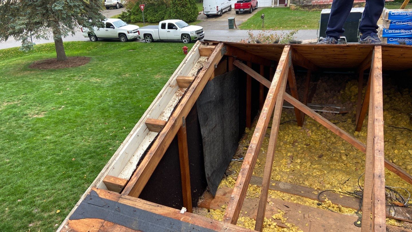 Roof Replacement using CertainTeed Landmark by 180 Contractors