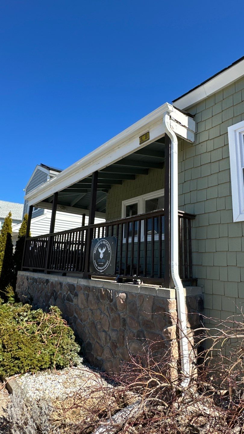 Long Beach upgrade Looking *brand new* 👌✨ by Above All Gutters 