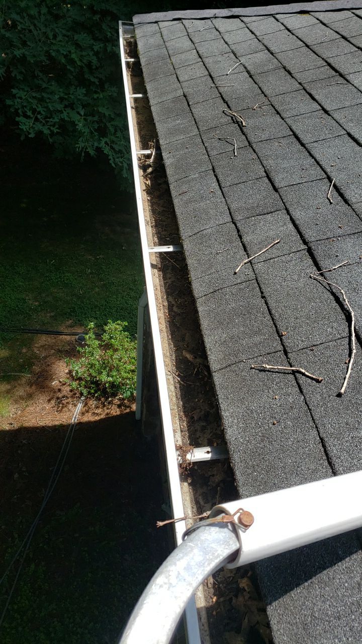 House Wash using cleaner by Power Wash Masters LLC