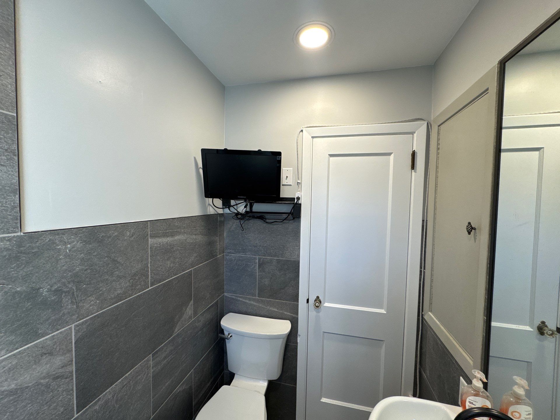 Windsor Heights – Residential Interior Repaint by Midwest Paint LLC