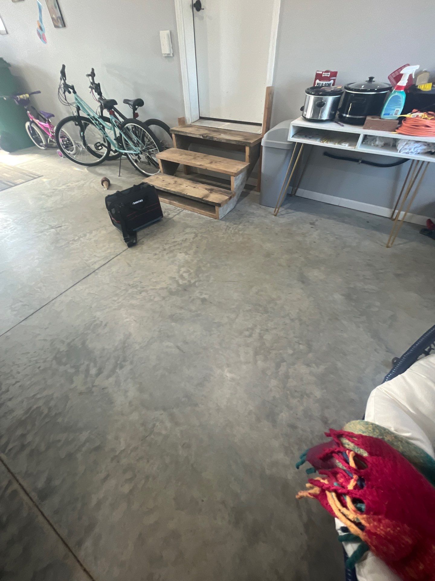 Garage using Glitter by Select Painting, Coatings & Garage Cabinets