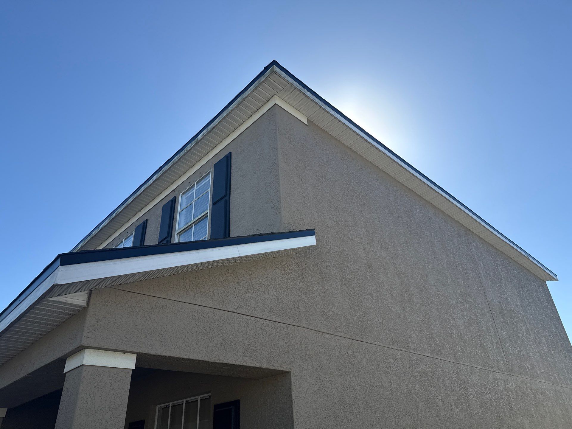 Two-Story House Wash in Crystal Lakes – Palmetto, FL by Sunshine AquaWash