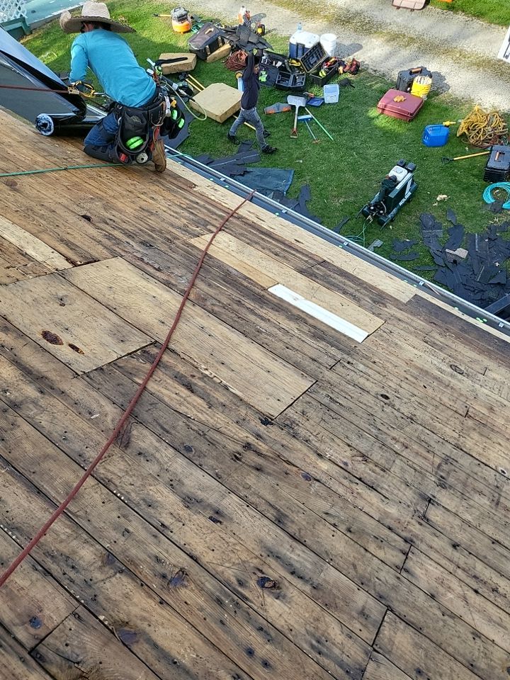 ATLAS PINNACLE COLOR: COASTAL GRANITE DRIP EDGE: BLACK by Eagle Eye Roofing