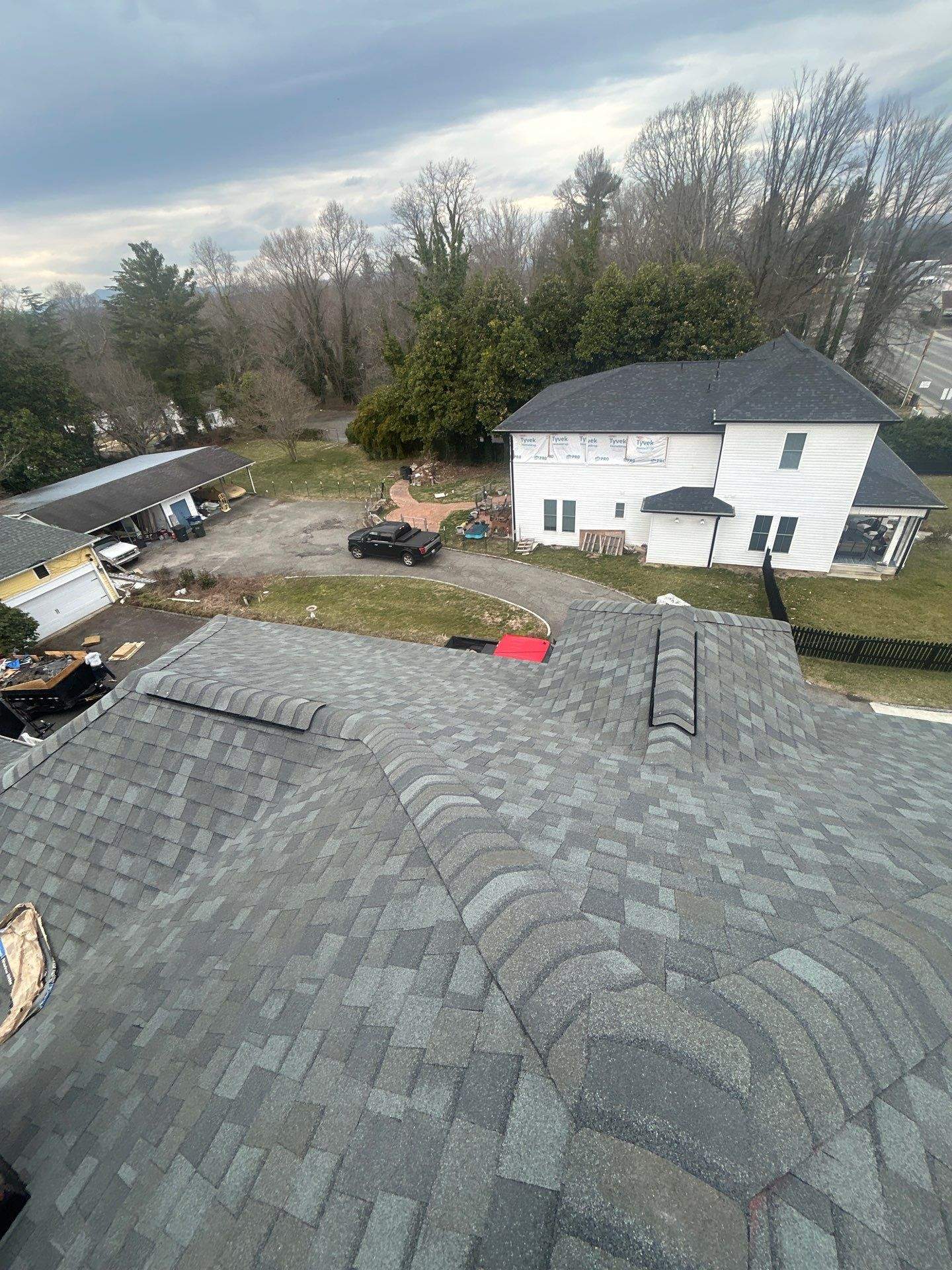 CertainTeed Landmark Pro Georgetown Gray - Multiples by Smithrock Roofing