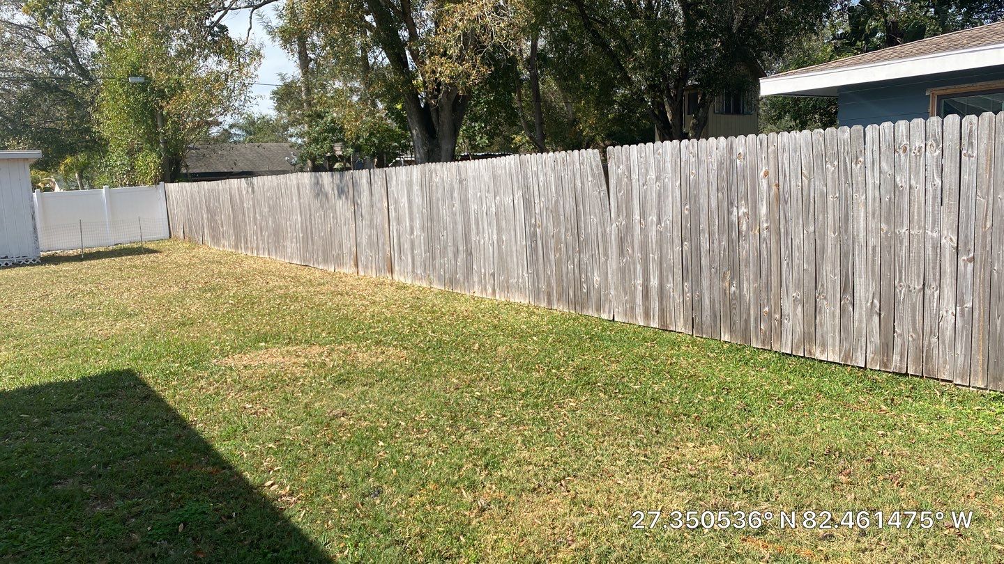Sarasota, FL 6ft. Tall White Vinyl Privacy Fence  by Asap fence and gates, LLC
