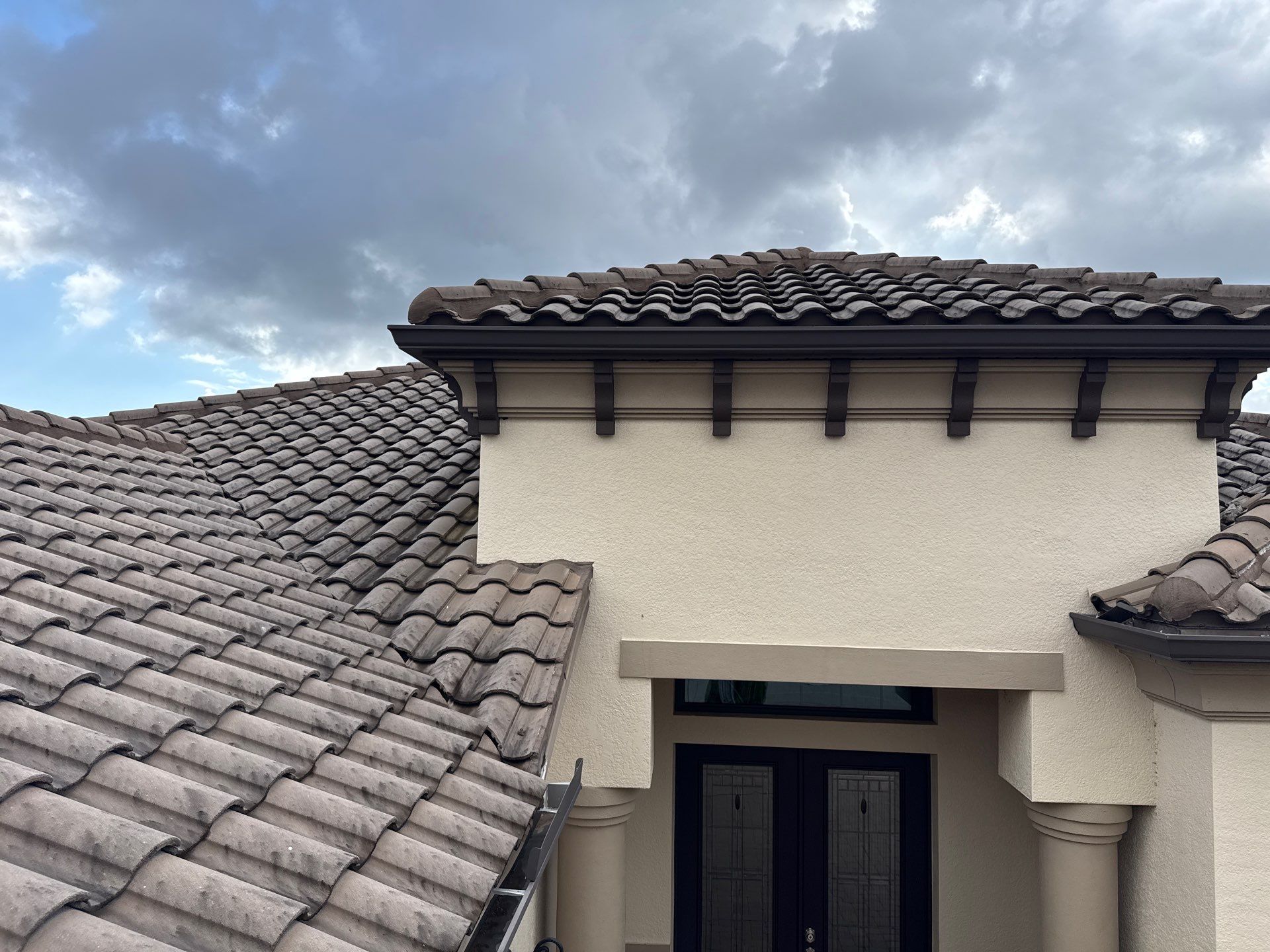 Barrel Tile Roof Cleaning – Lakewood Ranch, FL by Sunshine AquaWash