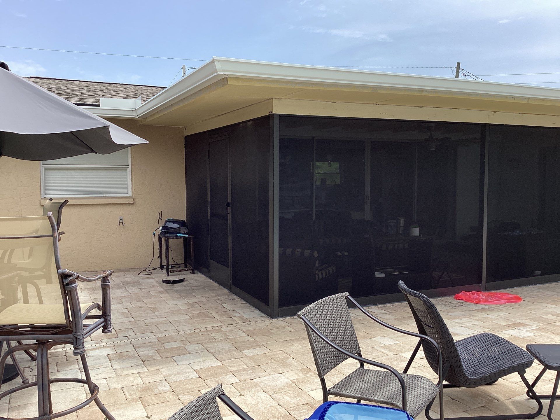 6-Inch Seamless Gutter Installation in Sarasota FL by Gutter Professor by Gutter Professors