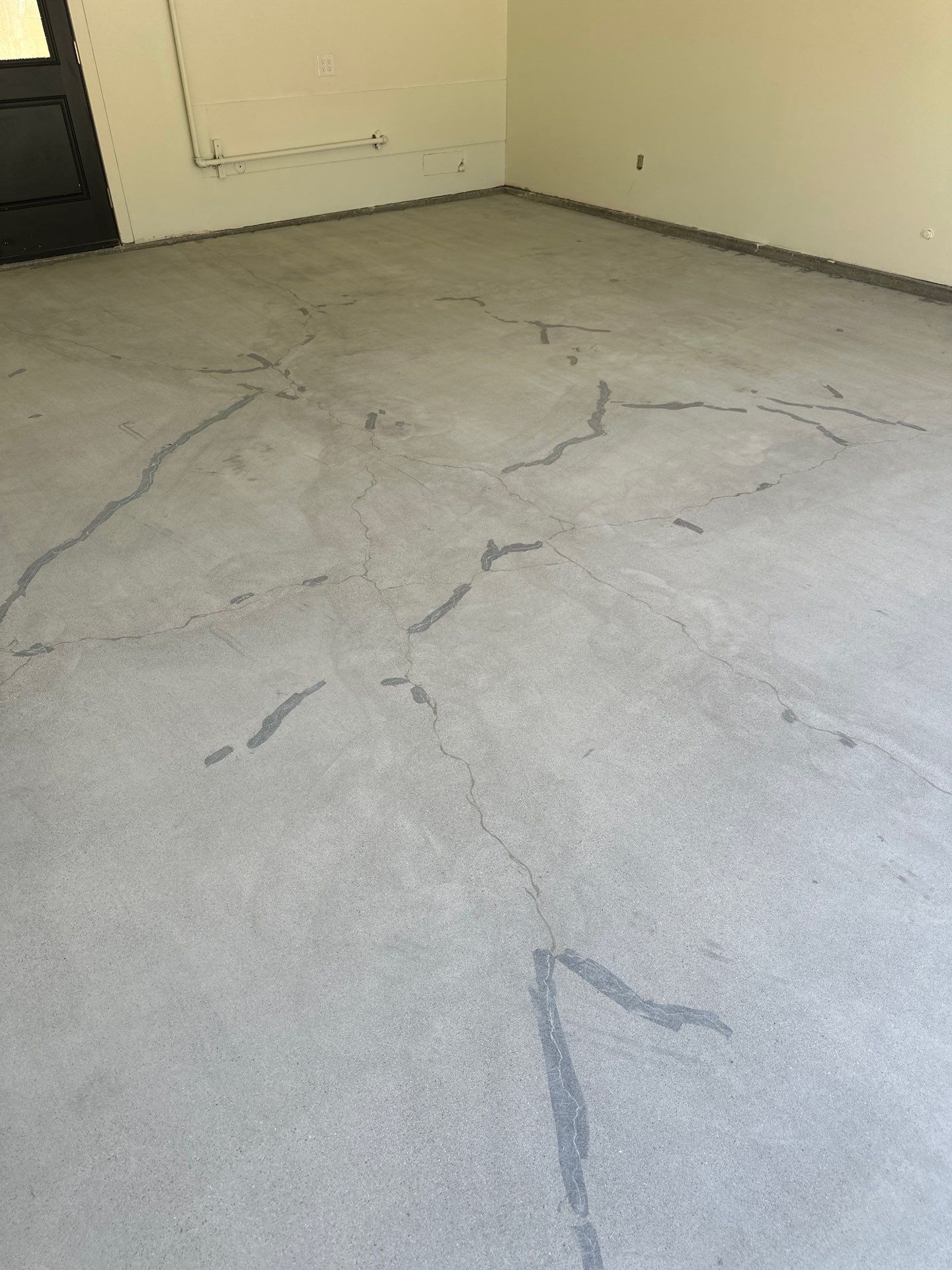 San Luis Obispo Garage Floor Coating Using Simiron Polyurea System by MGP Coatings