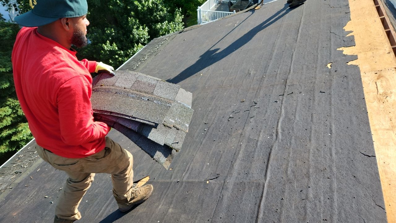 Residential Roofing Installation using Owens Corning TruDefinition by A Plus Exterior