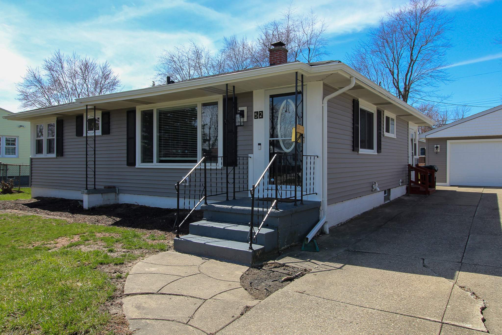 Exterior Siding and Window Replacement by Ivy Lea Construction