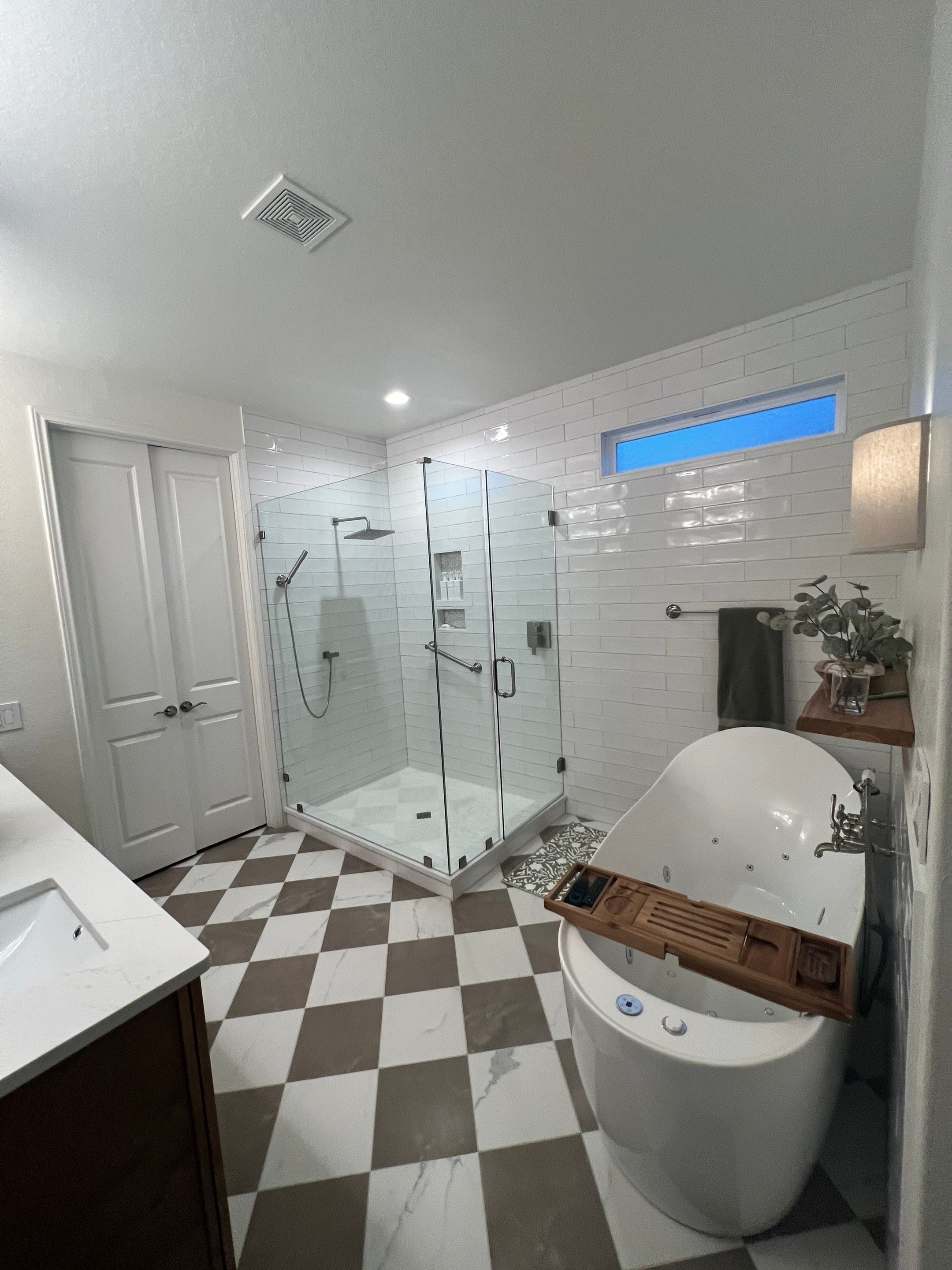 San Antonio Del Webb Bathroom Remodel Featuring Luxury Walk-In Shower and Freestanding Tub by Legacy Bath and Kitchen
