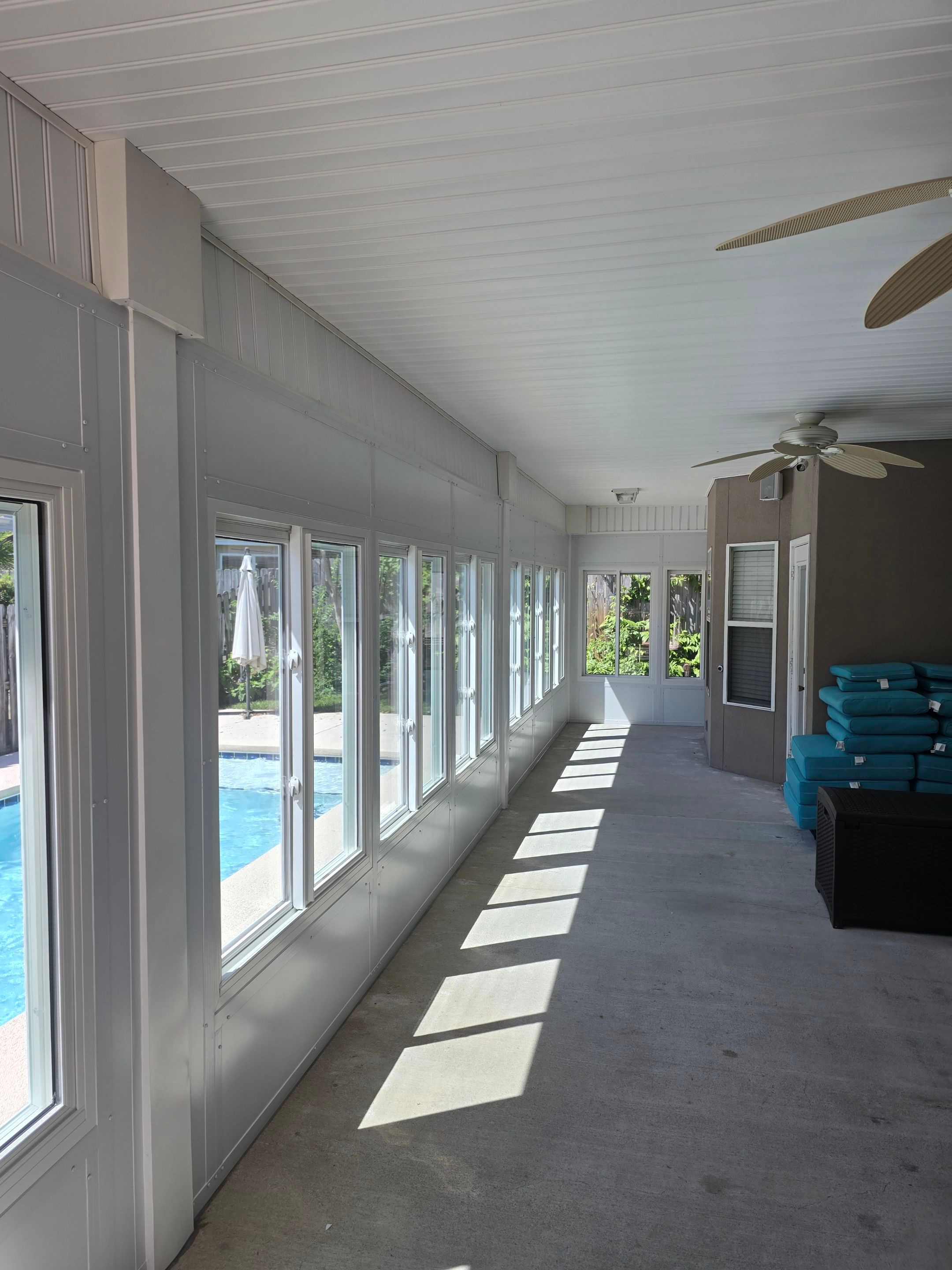 Poolside Glass Under in Fort Walton Beach by Titan Sunrooms