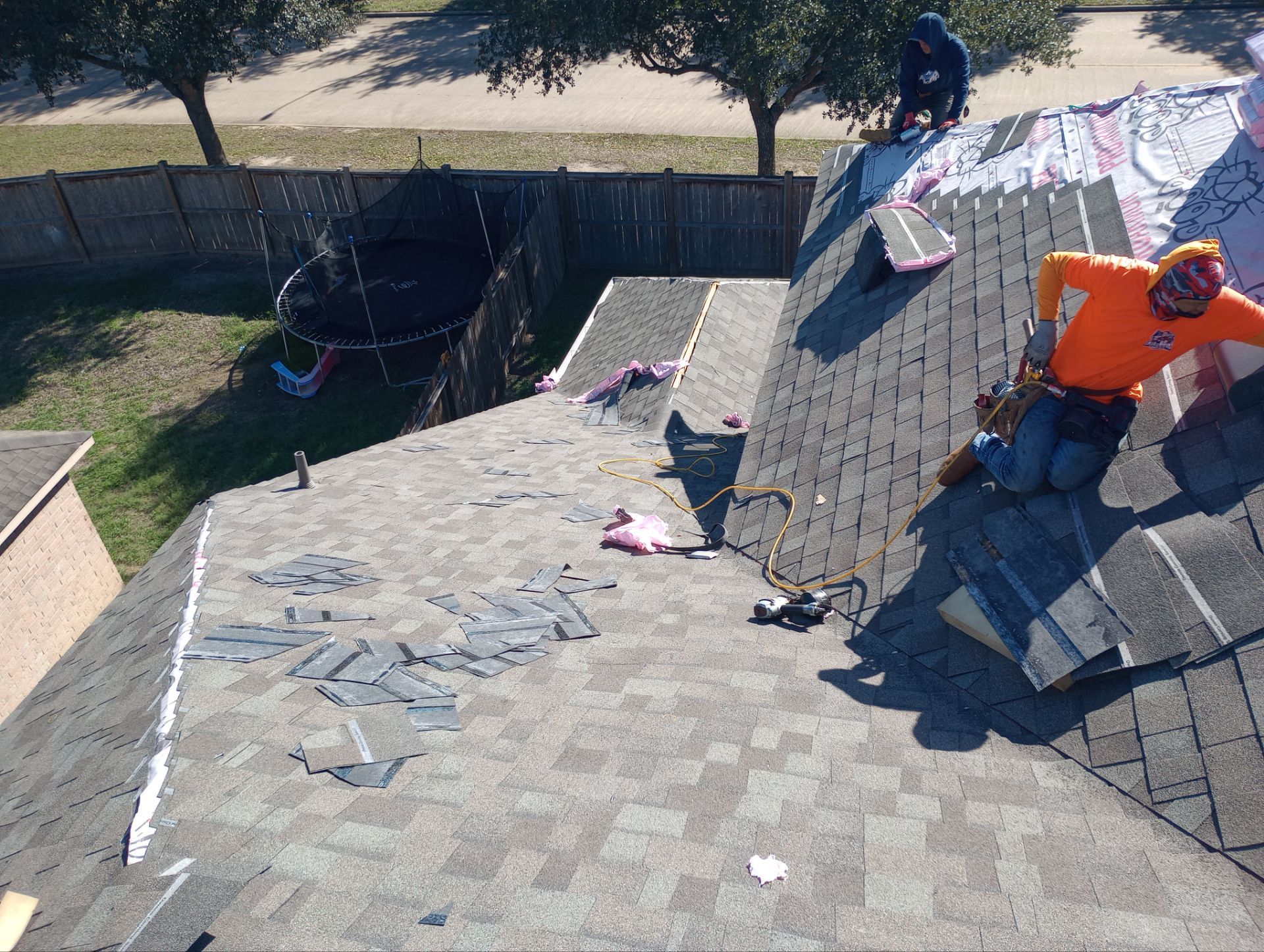 Residential Roofing Installation using Owen's Corning Duration (Lifetime) Shingles by Roof Repair Company