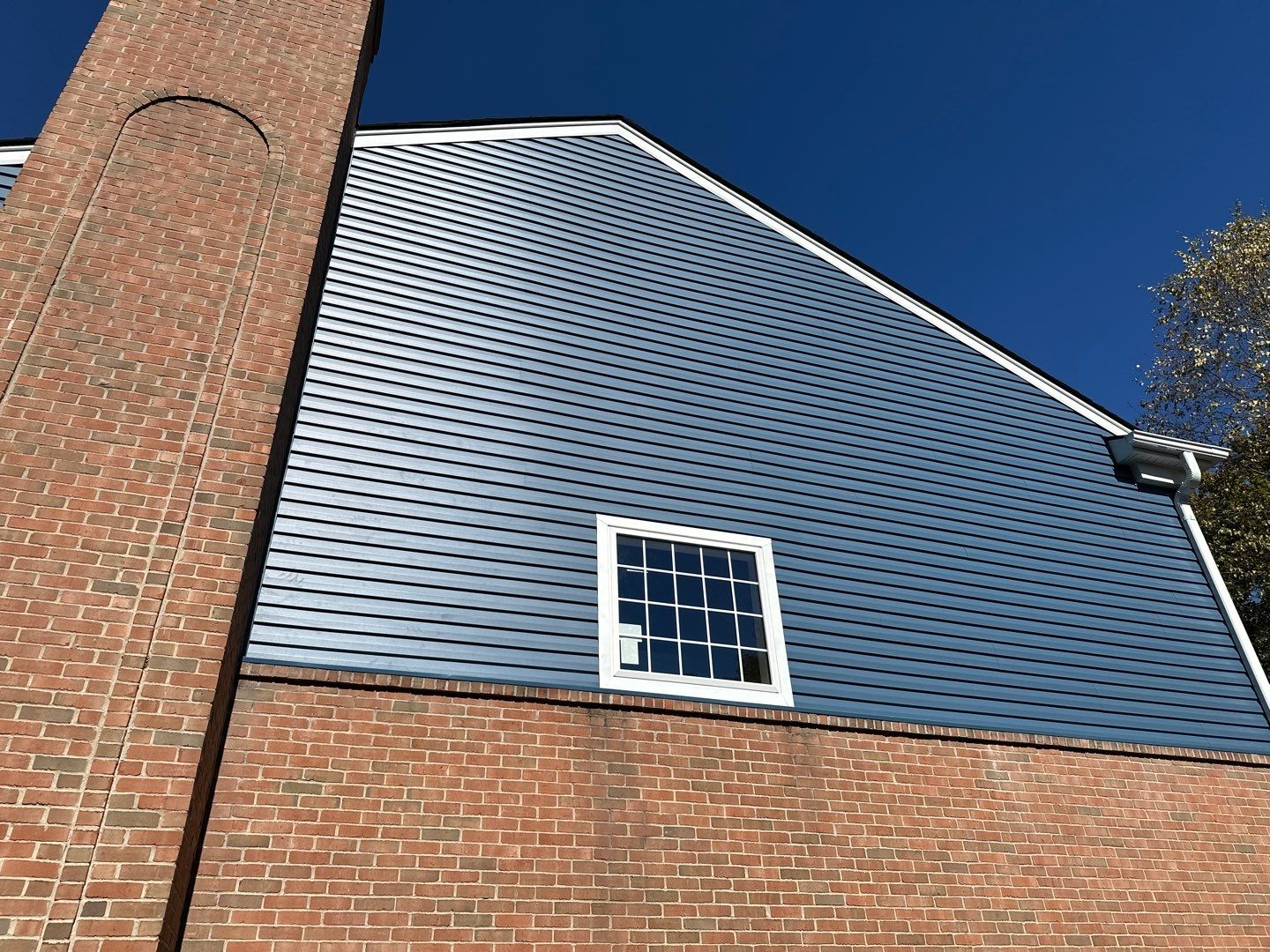 Siding Replacement using Alside Charter Oak D4.5" by 180 Contractors