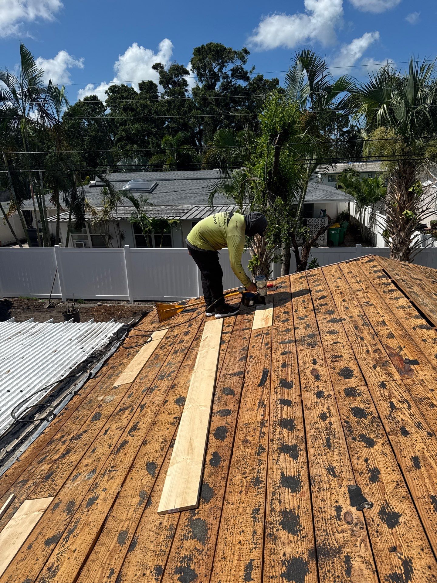 Project in Seminole 33772 by Mitchell Roofing Company LLC 