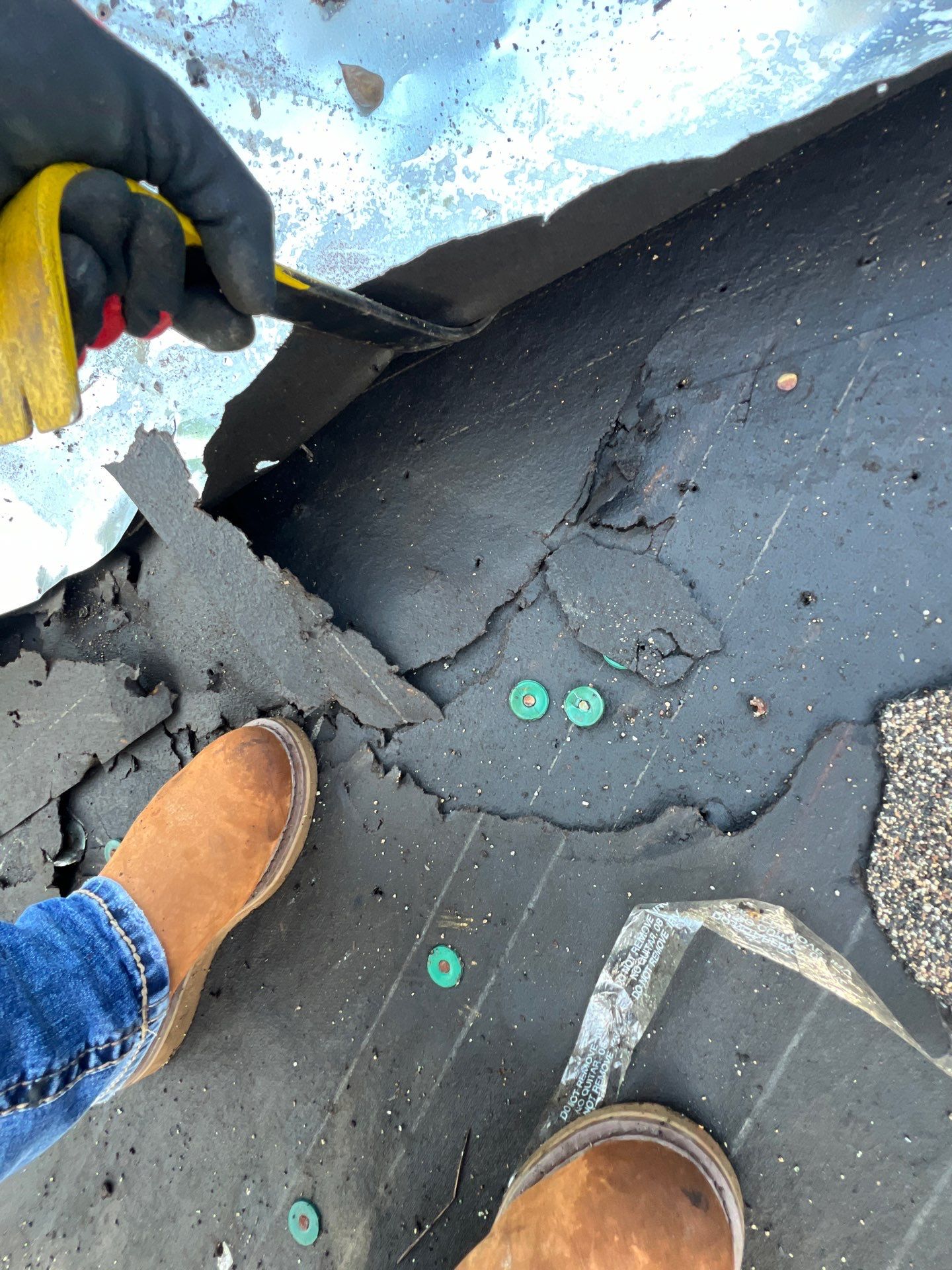 Residential Roofing Installation using Owen's Corning Duration (Lifetime) Shingles by Roof Repair Company