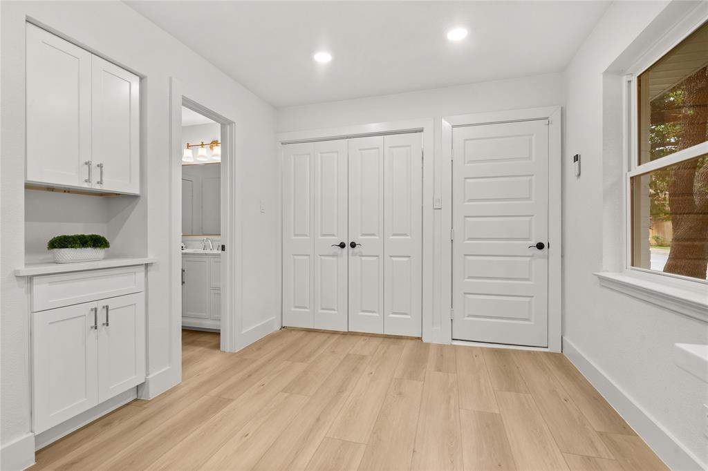 Rapid Sale Remodel: Kitchen & Bath Upgrades That Sold in Two Weeks by Tibi Soli LLC