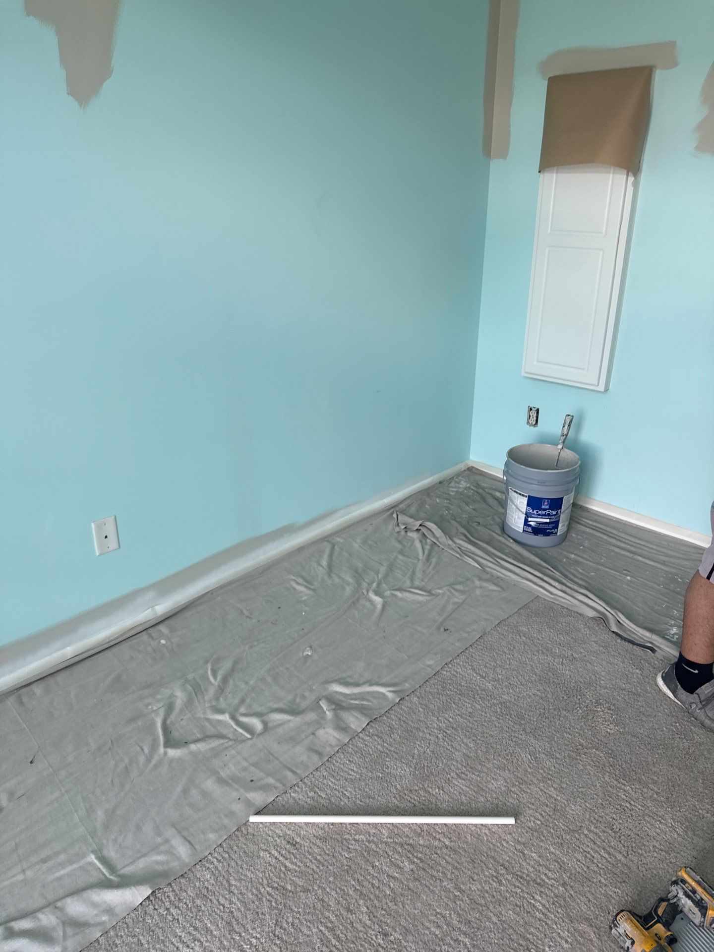Condo Repaint Walls in Urbandale by Midwest Paint LLC