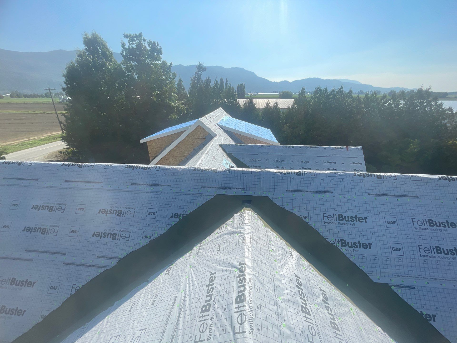 Residential New Construction by Top Notch Roofing Inc