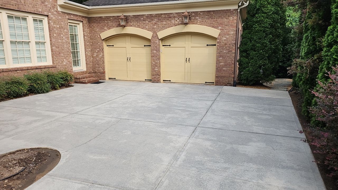 House Wash using cleaner by Power Wash Masters LLC