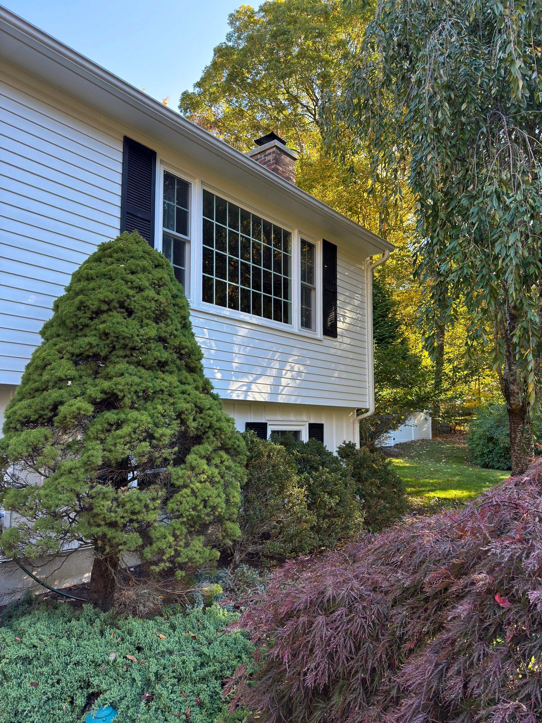 Exterior Painting using Benjamin Moore Aura Exterior by Trendy Walls Inc.