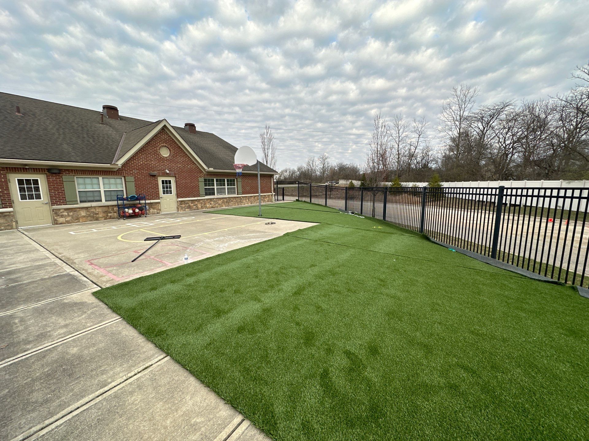 Commercial Primrose Hilliard Renovation by Southwest Greens Midwest