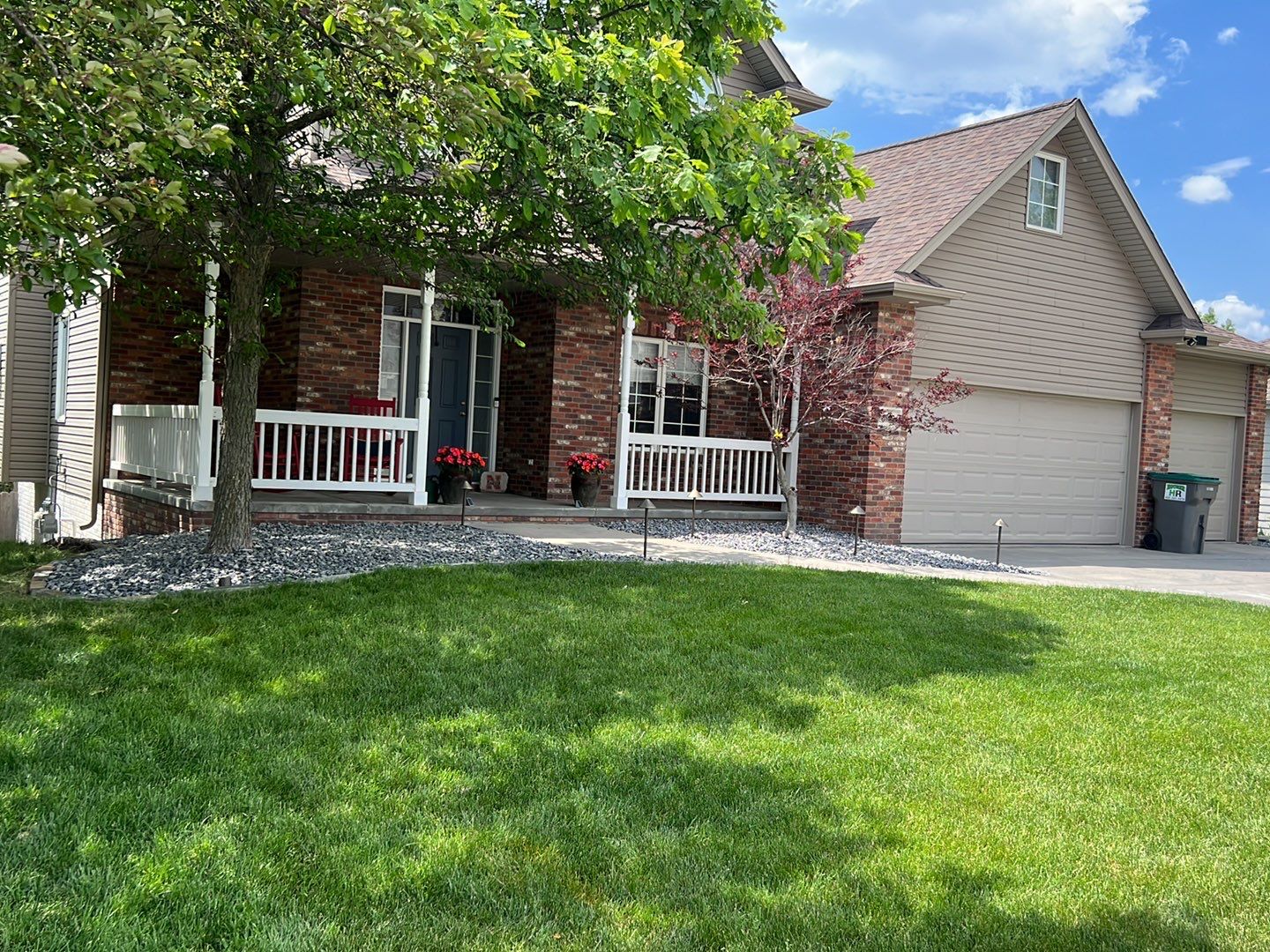 Landscape upadates. by New Horizon Landscapes