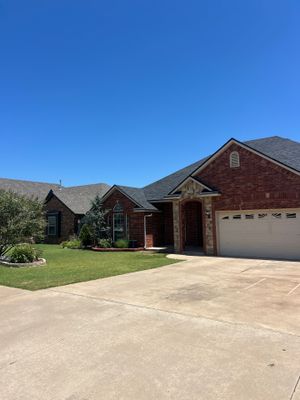 roof replacement in Mustang