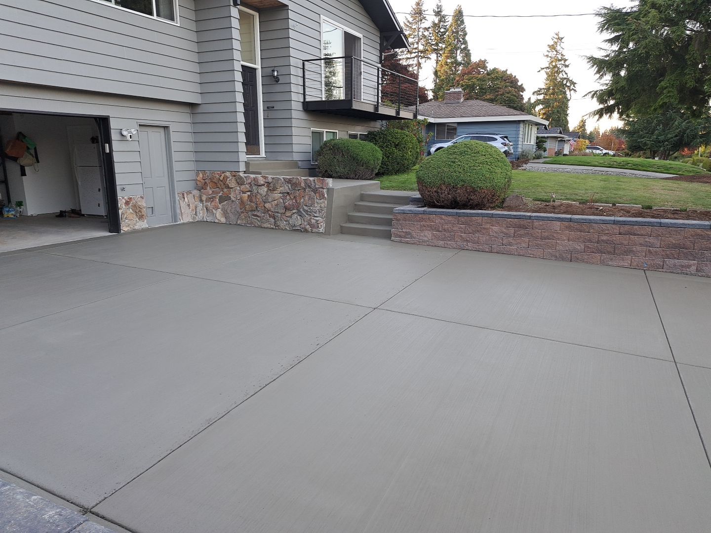 Justin | Retaining Wall, Landscape Project  by Jireh Asphalt & Concrete Inc 