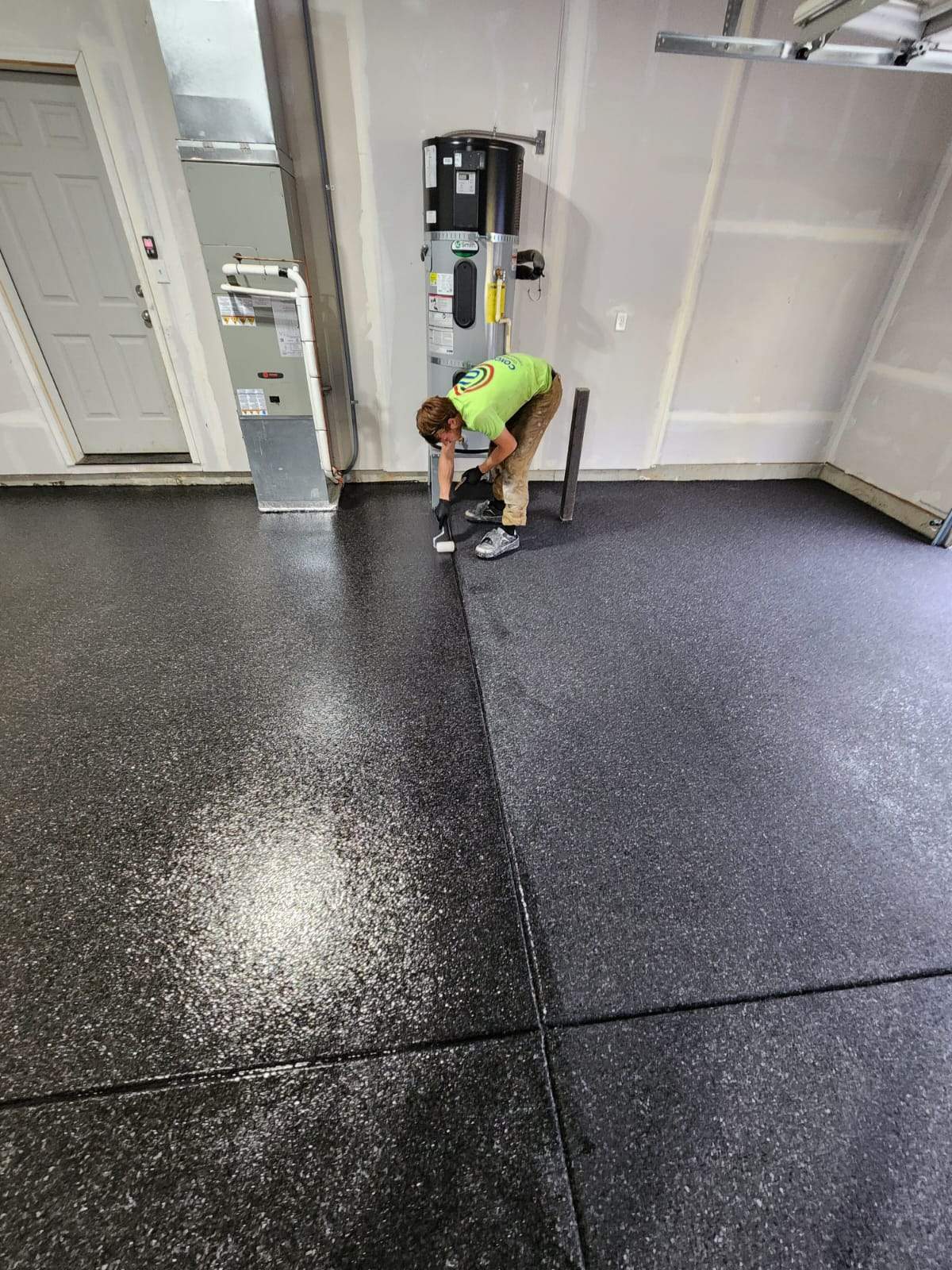 Carbon Flake Garage Shelton Wa by Concrete Coating Experts Inc.