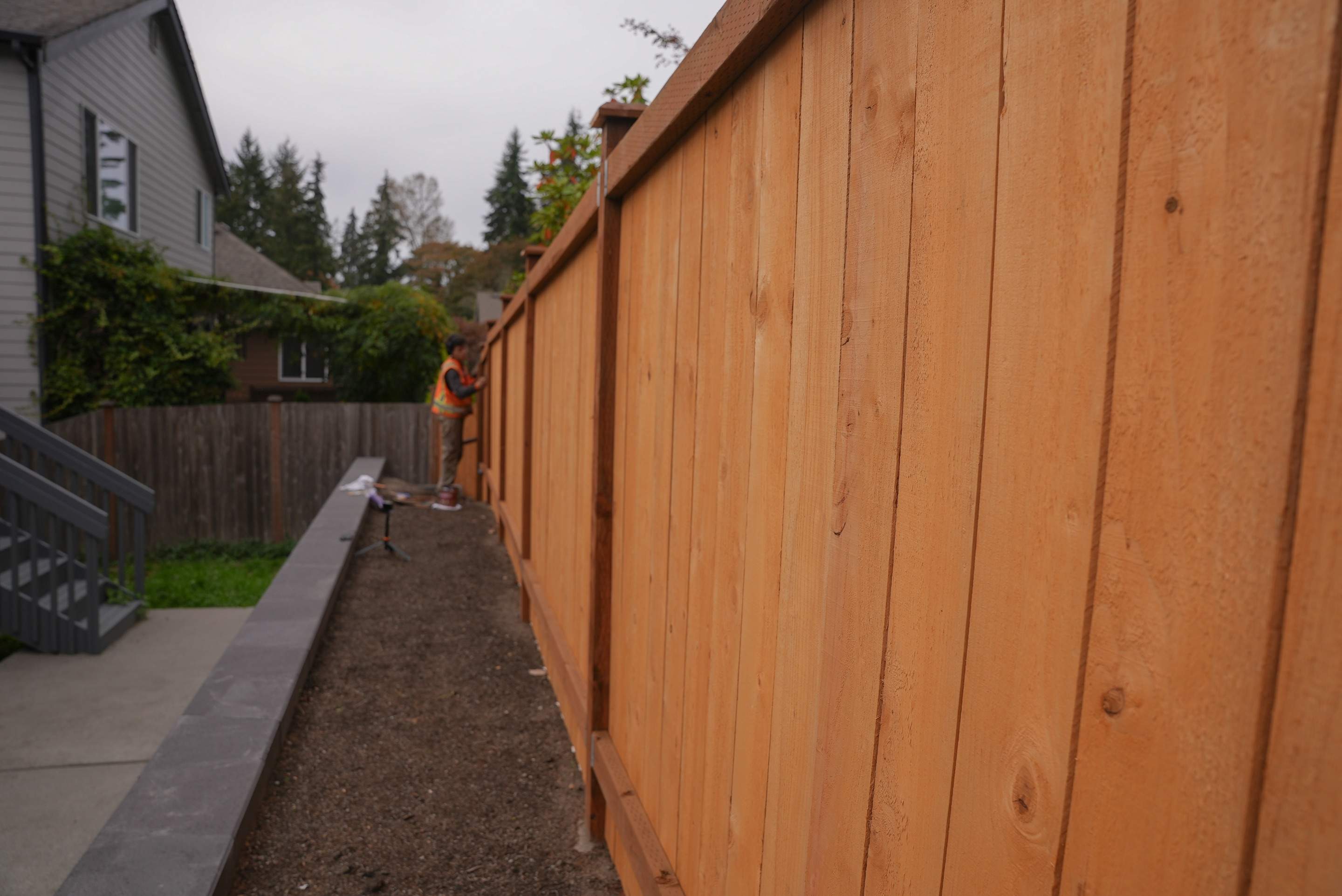 Jireh Outdoor Projects | Retaining Wall & Fence Build by Jireh Asphalt & Concrete Inc 
