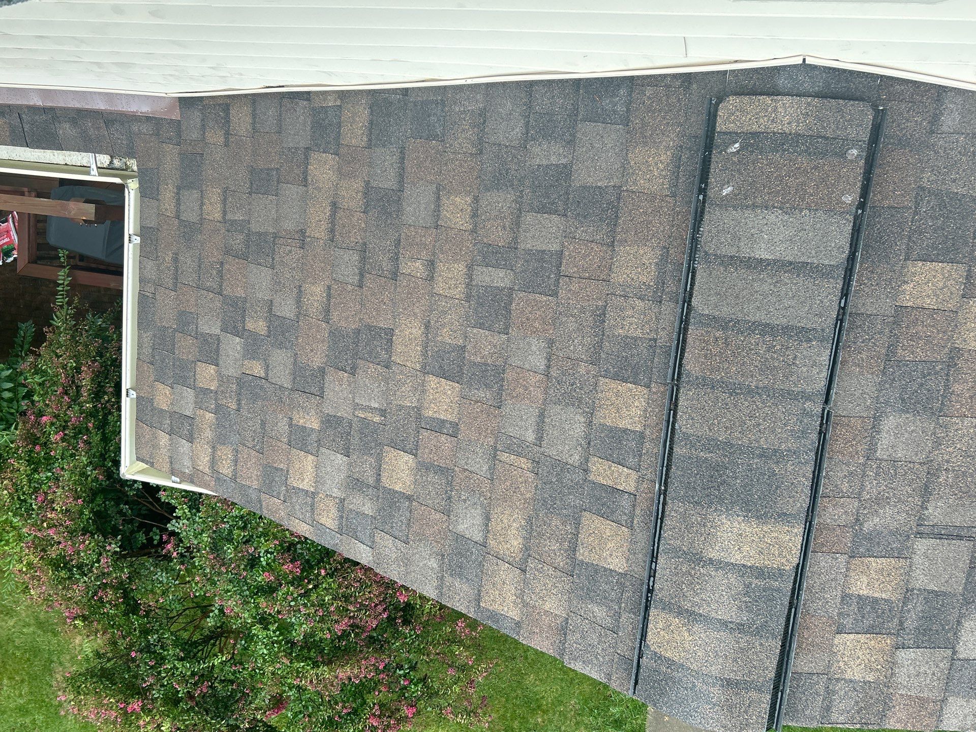 Springfield: Roof Replacement with Landmark Pro Designer Shingles in Max Def Shenandoah by RM Banning, Inc.