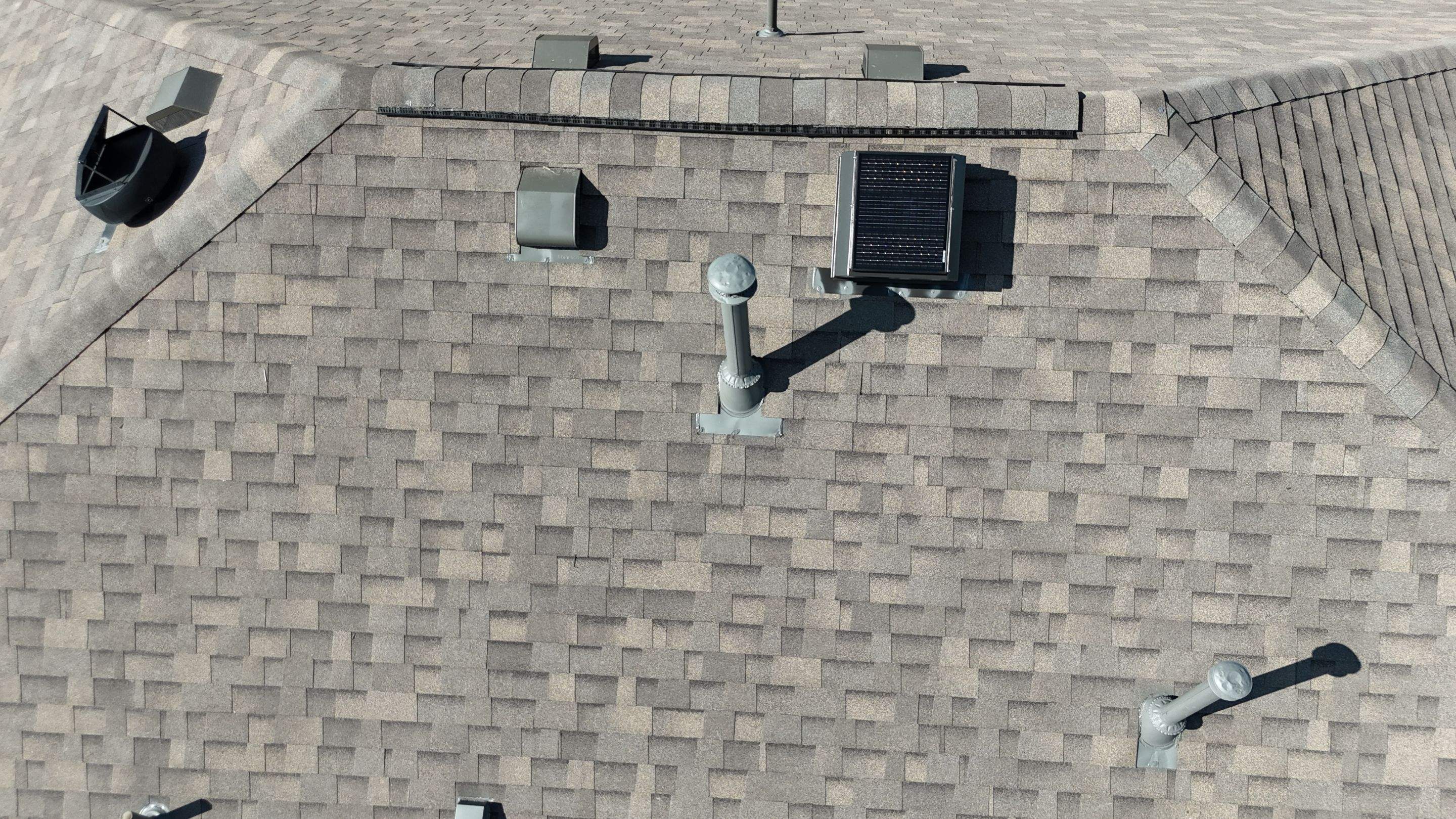 Weathered Wood - Malarkey Vista by RoofsOnly.com