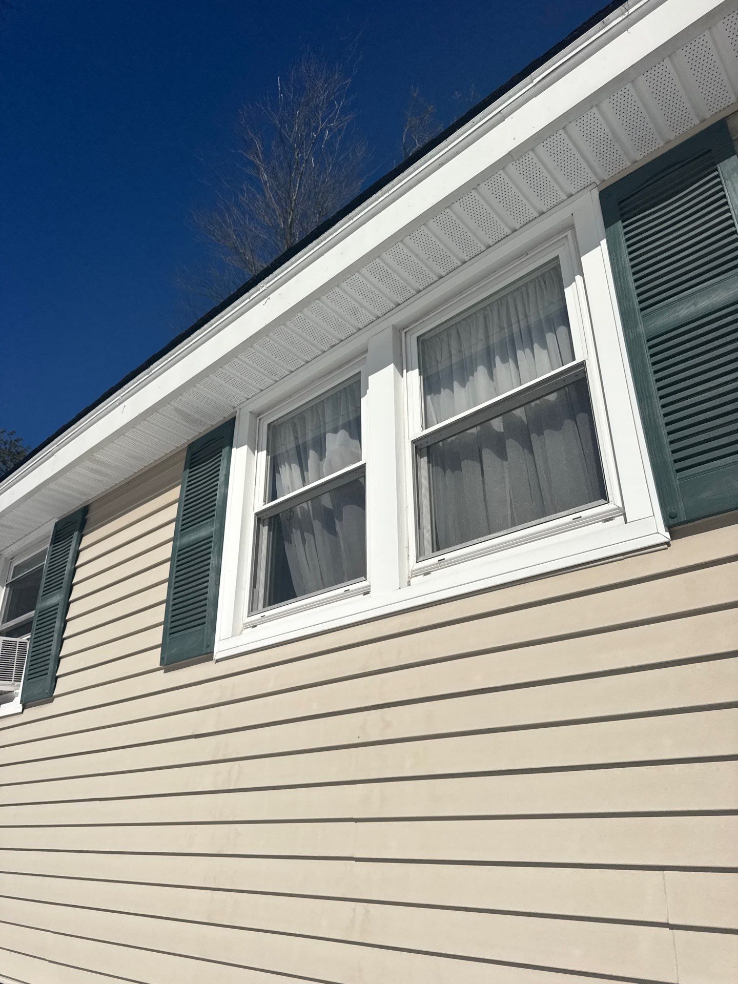 Ice Dam Removal & Snow Removal in Tewksbury, MA by Mighty Dog Roofing of Greater Middlesex County