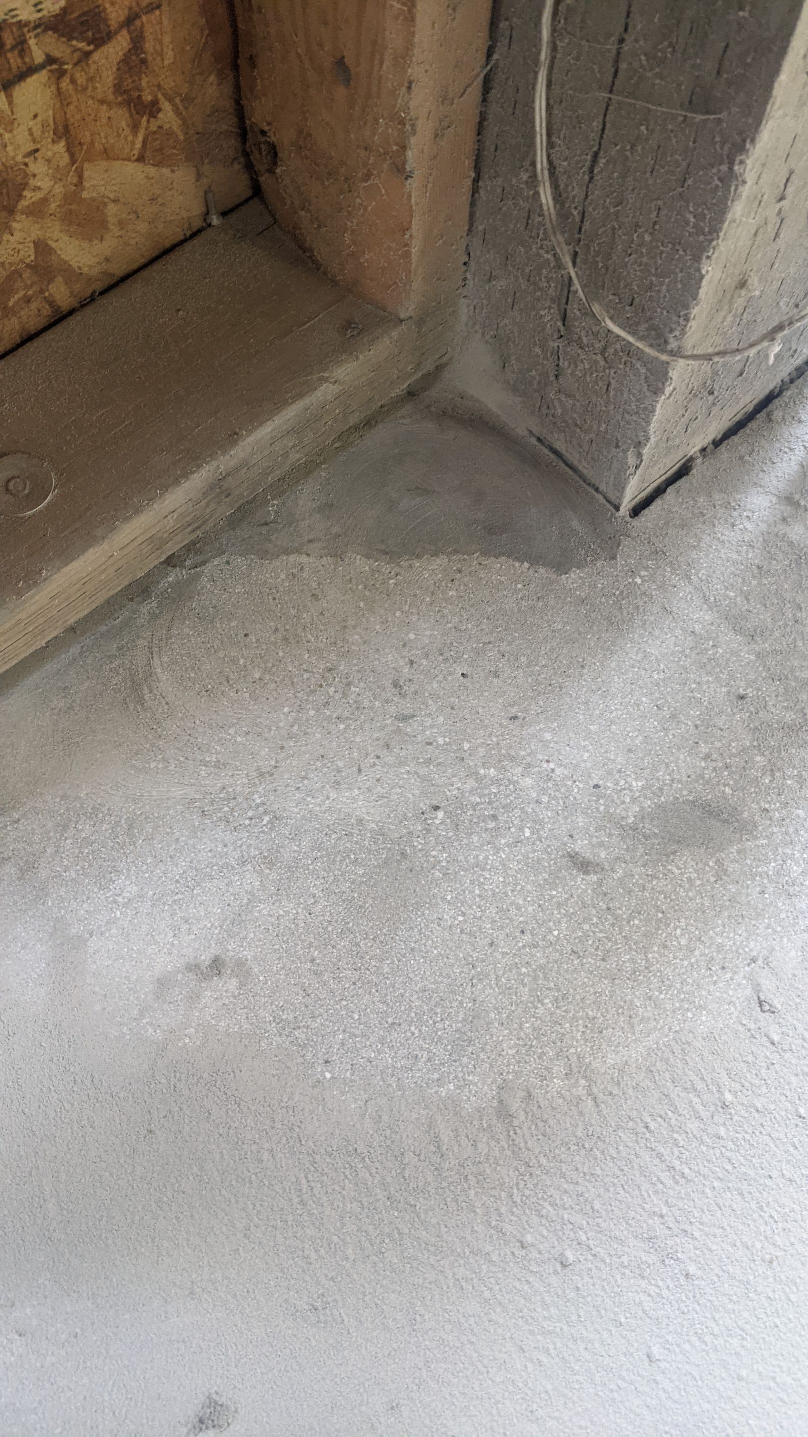 Garage Transformation using Penntek Evolution System and Smoke Color by Croc Coatings, LLC