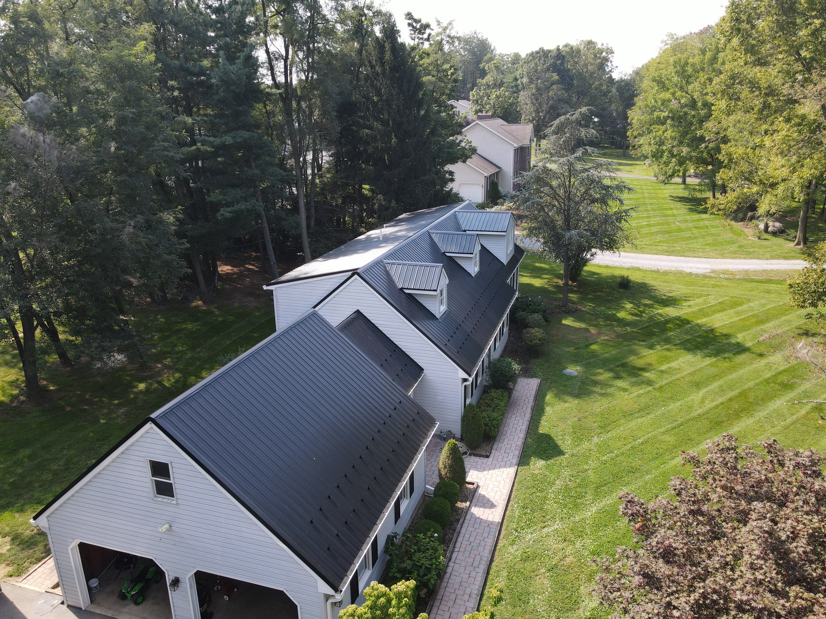 Everlast Azm Black  by Teflon Roofing