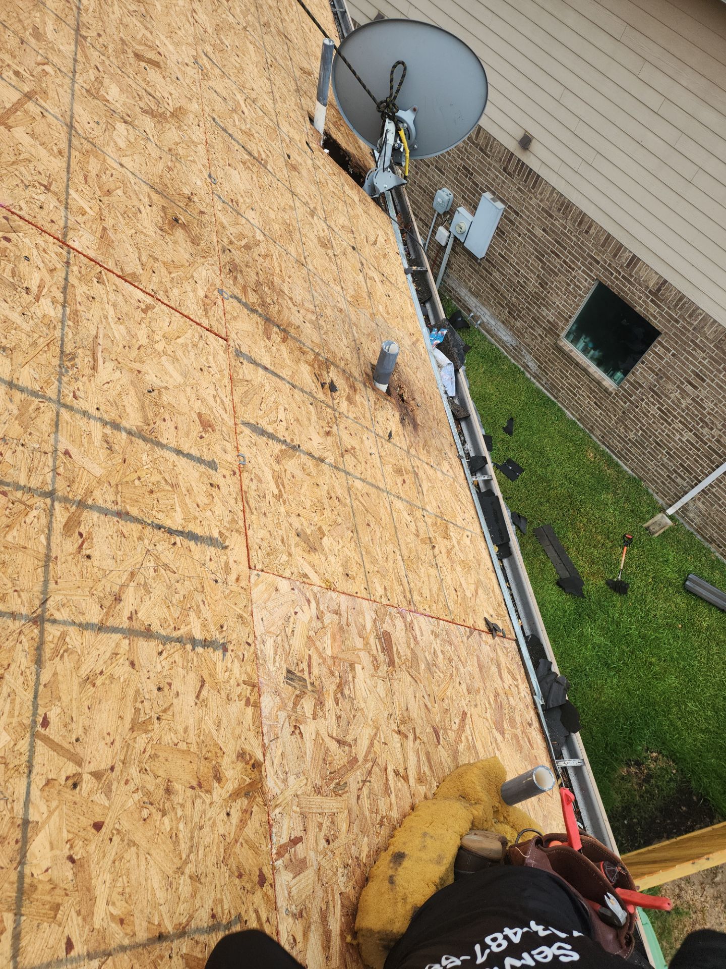 Residential Roofing Installation using Owen's Corning Duration (Lifetime) Shingles by Roof Repair Company