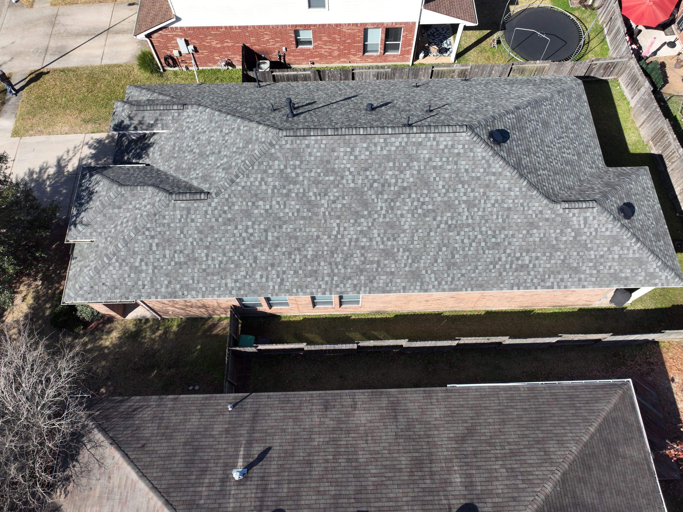 SureStart PLUS 4-STAR Warranty Fully covers materials, labor, tear-off and disposal expenses in years 1-50. by Roof Concepts Construction