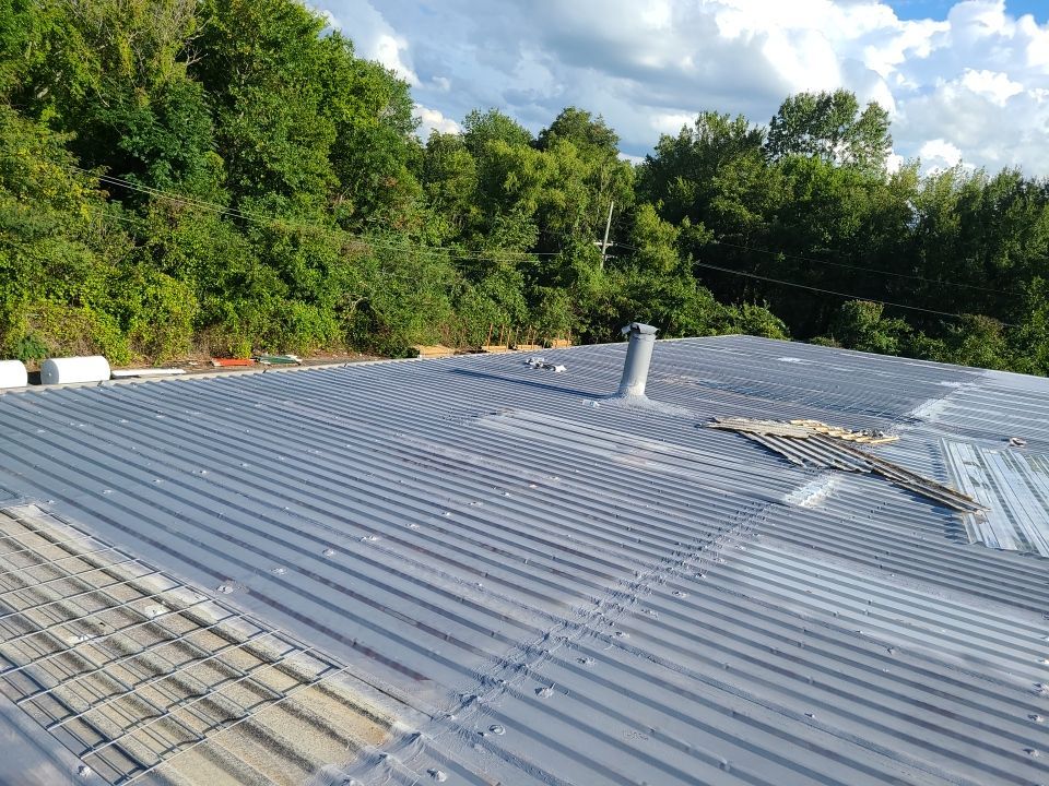 Sevier County Farmer's Co-Op by Hostetler Roofing