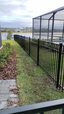 Aluminum Fence Installation using 3 Rail Aluminum Fence