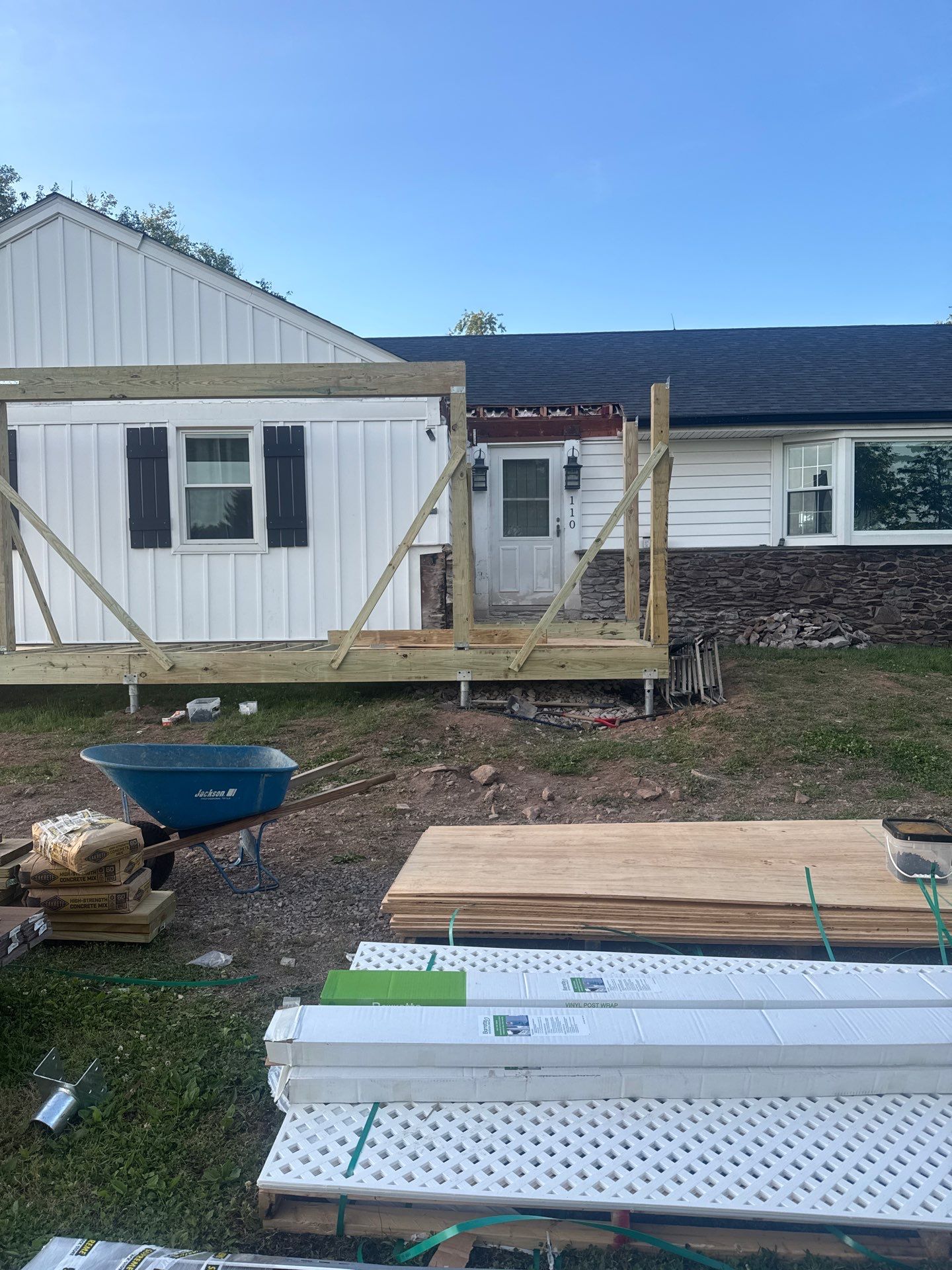 New Deck in East Amwell Township, New Jersey by deck guardian