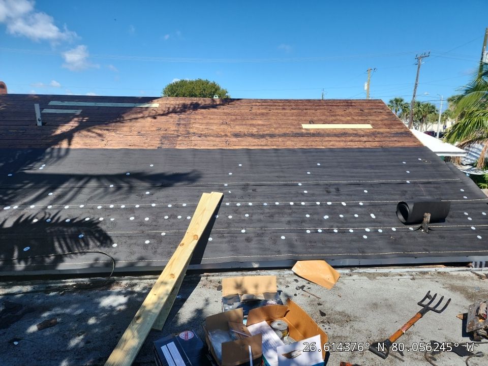 Shingle Roof Replacement in Lake Worth – Professional, Reliable, and Customer-Focused Service by Aastro Roofing