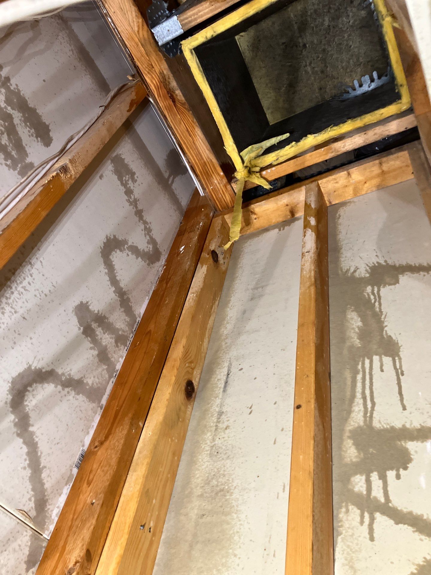 Holmes Beach AC Mold Deep Cleaning by Ampm Restoration Services