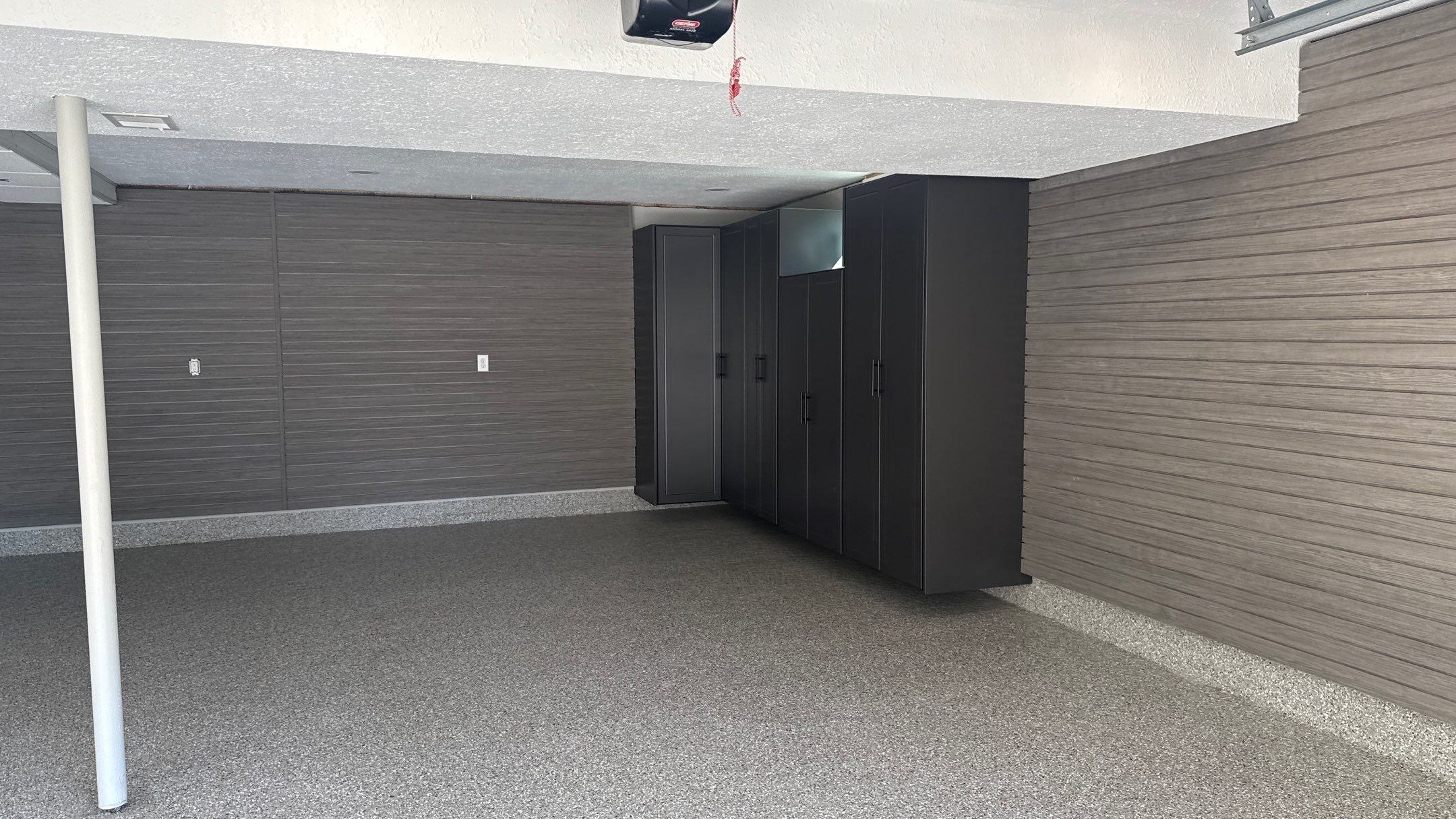 Wow Look Floor to Ceiling Slatwall by Banner Garage