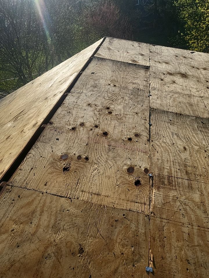 ATLAS PINNACLE COLOR: BLACK SHADOW DRIP EDGE: WHITE by Eagle Eye Roofing