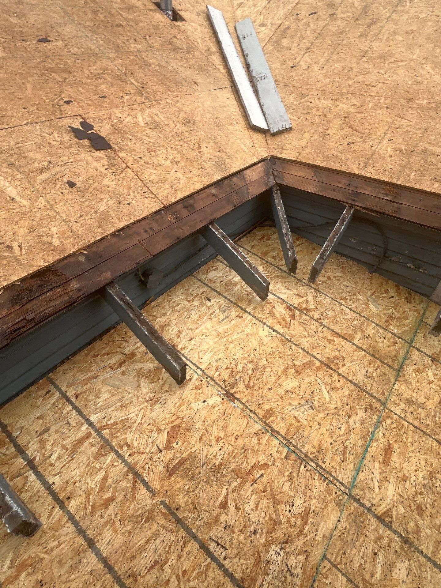 Residential Roofing Installation using GAF Timberline HDZ (Shakewood) by WABO Roofing Systems 
